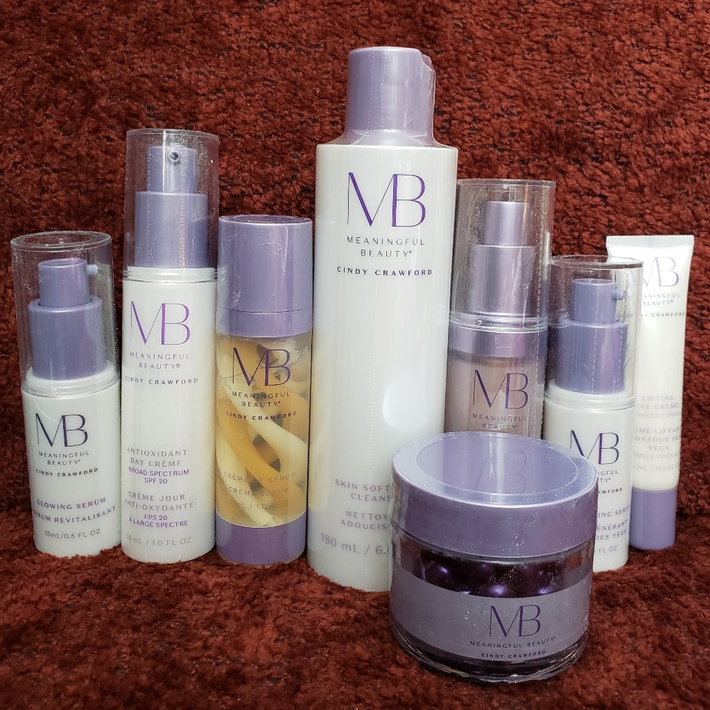 Cindy Crawford's Meaningful Beauty 8-pc kit